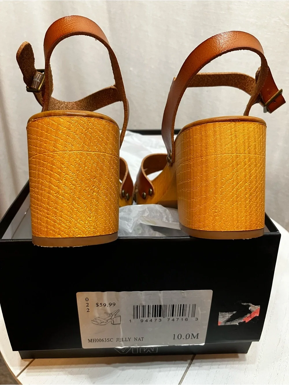 MIA cognac leather